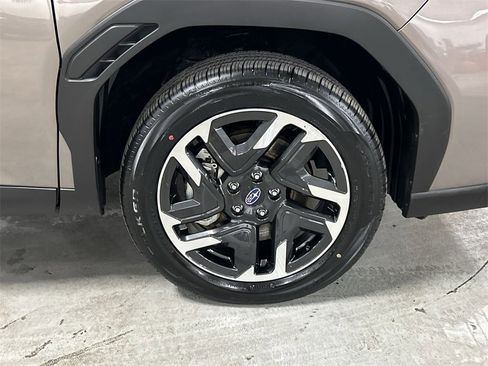 Certified 2025 Subaru Forester Premium image 13