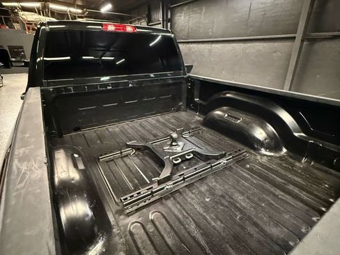 Used 2016 RAM 2500 Tradesman w/ Chrome Appearance Group image 7