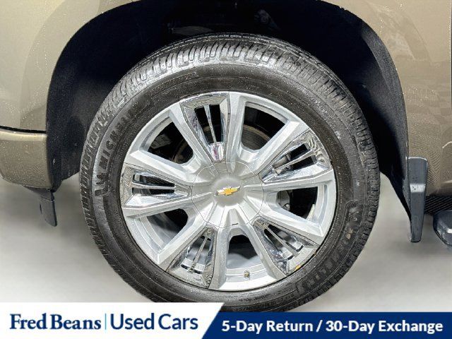 Used 2023 Chevrolet Silverado 1500 High Country w/ High Country Premium Package AWD/4WD image 37