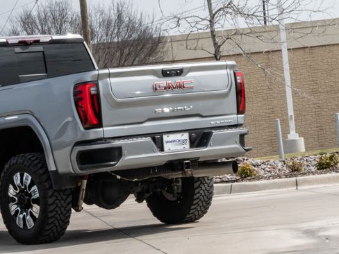 Used 2024 GMC Sierra 2500 Denali w/ Denali Reserve Package image 6