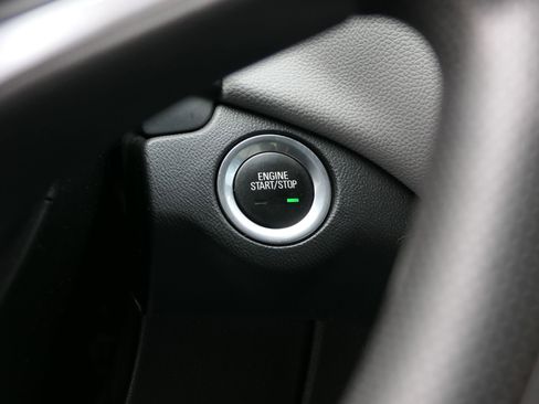 Used 2022 Chevrolet Equinox LT FWD image 17