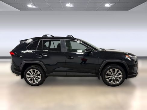 Used 2025 Toyota RAV4 XLE Premium FWD image 6