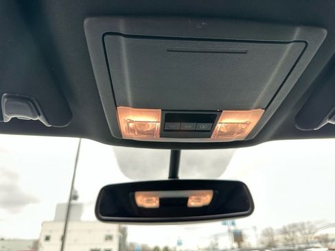 Used 2019 Ford Explorer XLT w/ Equipment Group 202A image 30