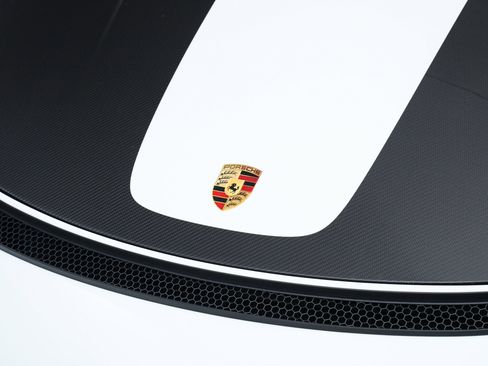 Used 2025 Porsche 718 Cayman GT4 RS RWD image 11