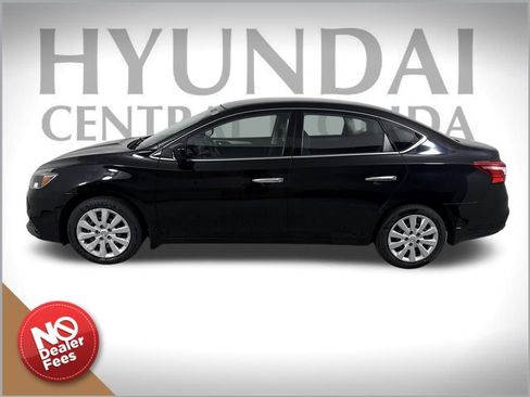 Used 2017 Nissan Sentra S image 7