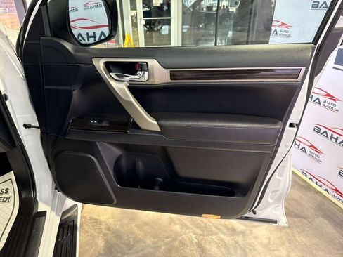 Used 2017 Lexus GX 460 image 63