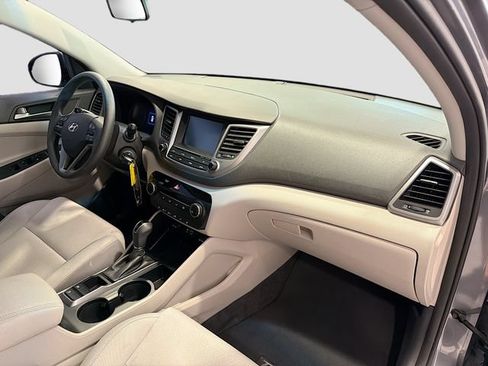 Used 2018 Hyundai Tucson SEL FWD image 24