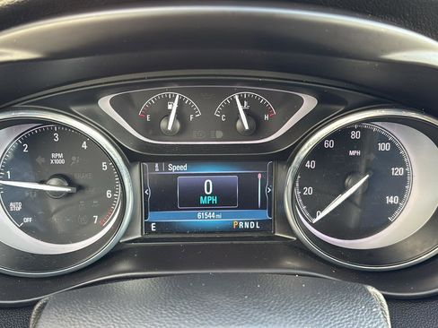 Used 2020 Buick Envision Essence image 29