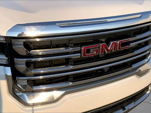 Used 2020 GMC Acadia SLT w/ Premium Package FWD image 30