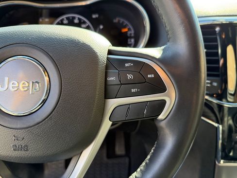 Used 2021 Jeep Grand Cherokee Limited image 26