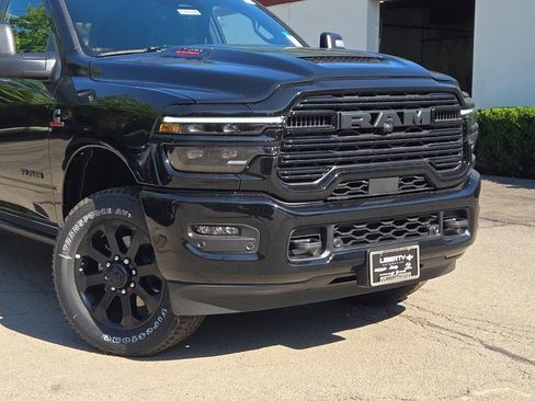 New 2026 RAM 2500 Laramie AWD/4WD image 2