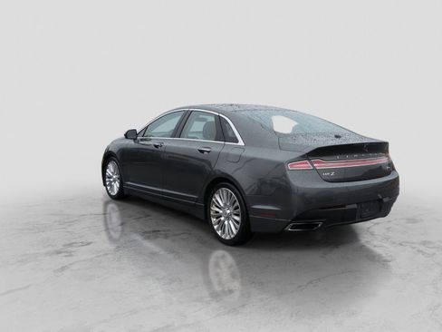 Used 2016 Lincoln MKZ w/ Equipment Group 200A Select FWD image 4