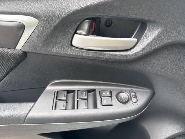 Used 2015 Honda Fit EX image 21
