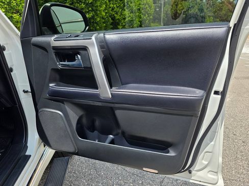 Used 2018 Toyota 4Runner Limited AWD/4WD image 35