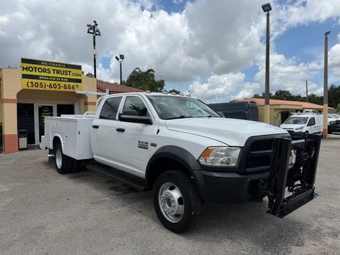 Used 2017 RAM 5500 Tradesman w/ Payload Upgrade Package AWD/4WD image 11