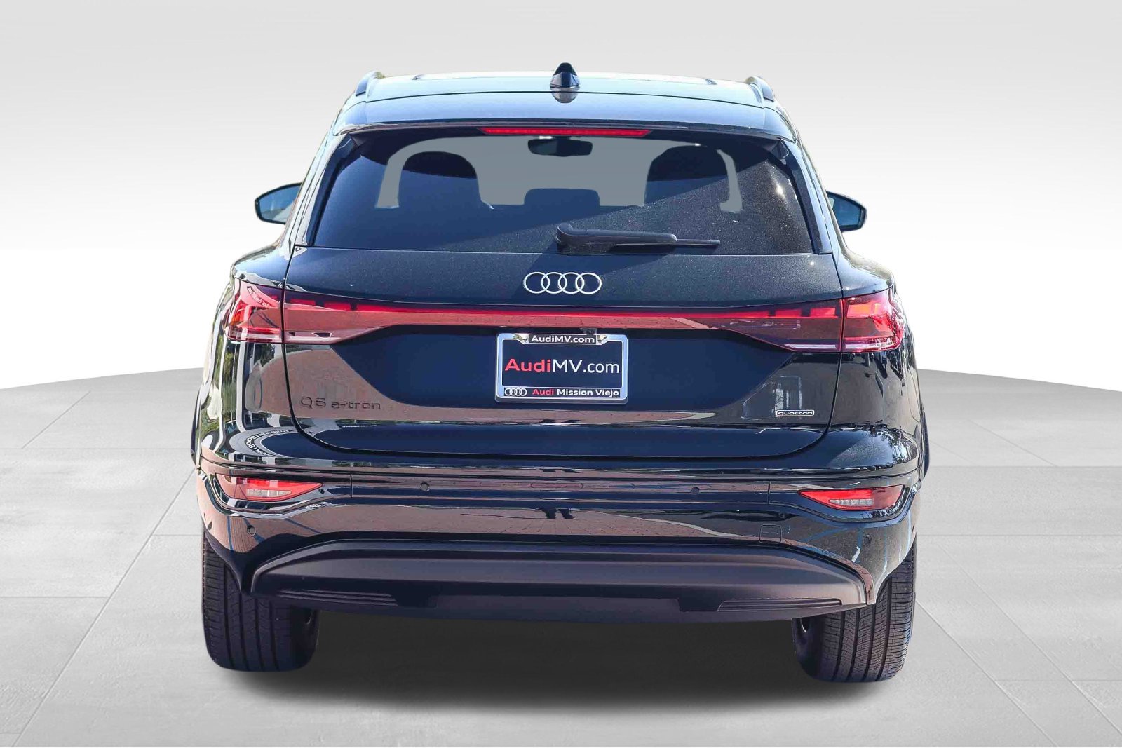 Used 2027 Audi Q6 e-tron Premium AWD/4WD image 5