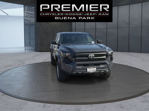 Used 2024 Toyota Tacoma SR5 w/ SR5 Upgrade Package image 3