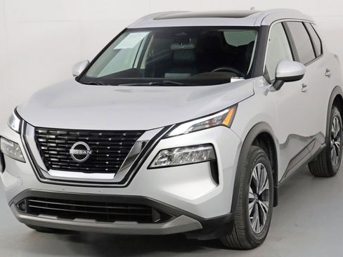 Used 2023 Nissan Rogue SV w/ SV Premium B Package image 42