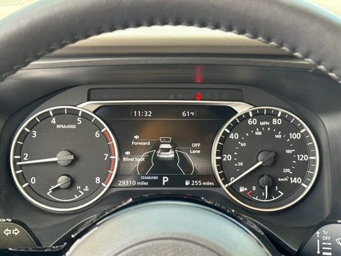 Used 2023 Nissan Rogue SL w/ SL Premium Package image 15