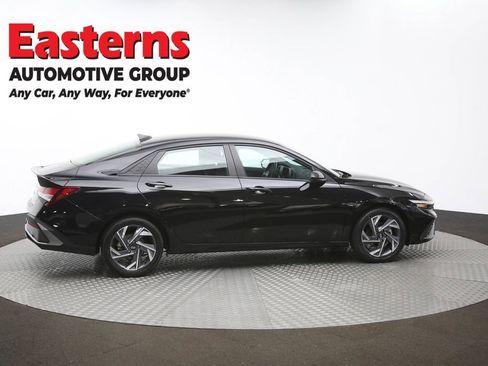 Used 2025 Hyundai Elantra Sport w/ Cargo Package image 43