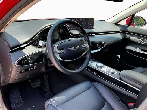 Used 2025 Genesis GV70 2.5T AWD/4WD image 18