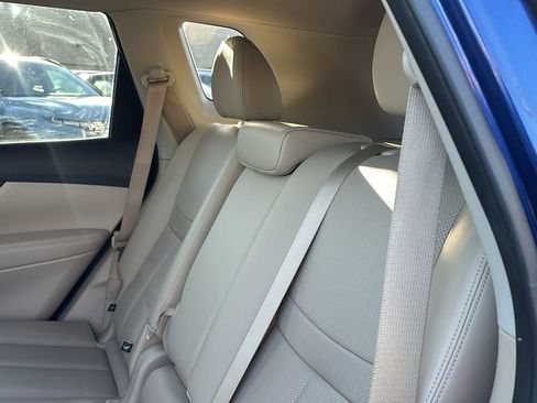 Used 2018 Nissan Rogue SL w/ Premium Package image 30