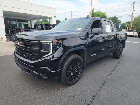 Certified 2024 GMC Sierra 1500 Elevation w/ X31 Off-Road Package AWD/4WD image 4