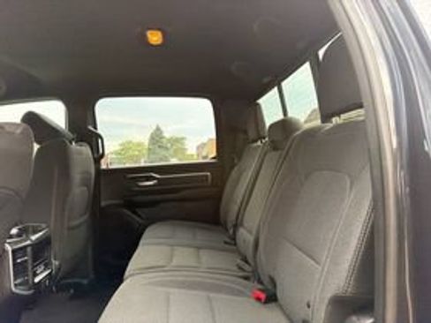 Used 2019 RAM 1500 Big Horn AWD/4WD image 8