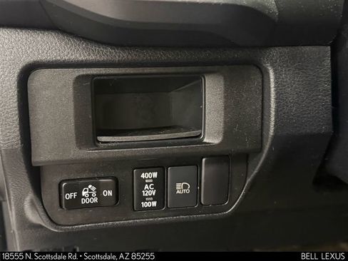 Used 2019 Toyota Tacoma TRD Sport w/ Technology Package image 14