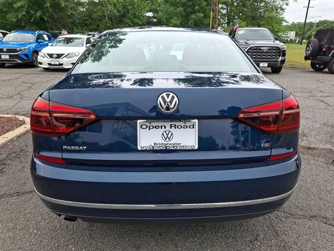 Used 2018 Volkswagen Passat 2.0T S w/ Driver Assistance Package FWD image 5