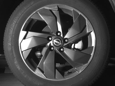 Used 2025 Nissan Rogue SV image 13