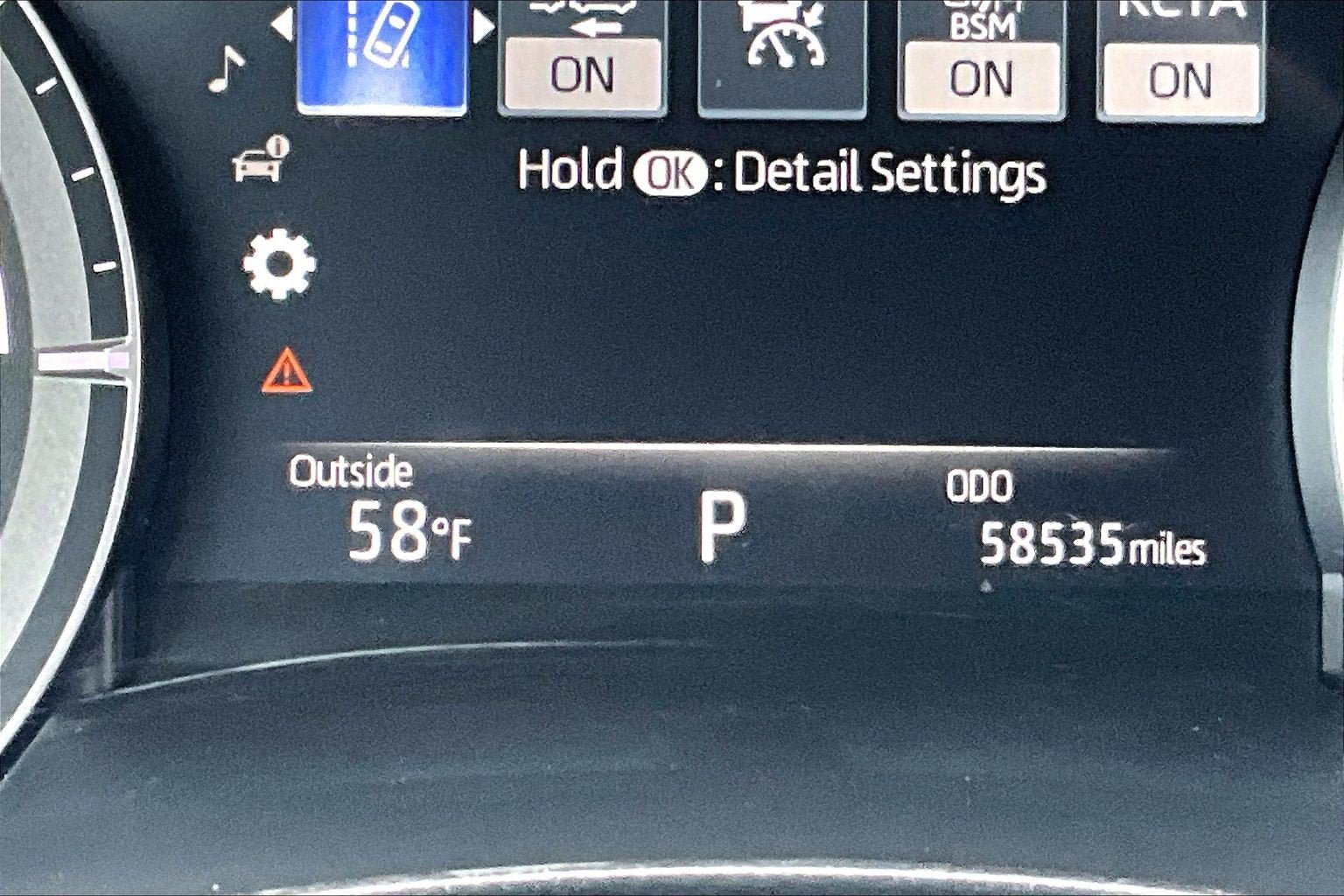 Used 2021 Toyota Highlander XLE AWD/4WD image 19