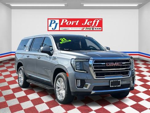 Used 2021 GMC Yukon XL SLT w/ SLT Premium Package image 2
