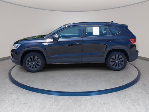 Certified 2024 Volkswagen Taos S w/ MDO Package FWD image 8