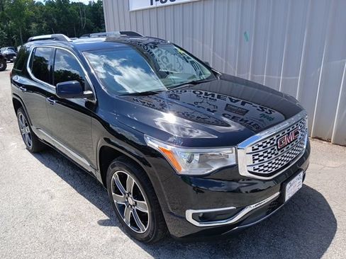 Used 2018 GMC Acadia Denali w/ Technology Package AWD/4WD image 1