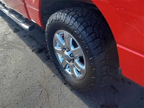 Used 2013 Ford F150 XLT w/ XLT Chrome Pkg image 10