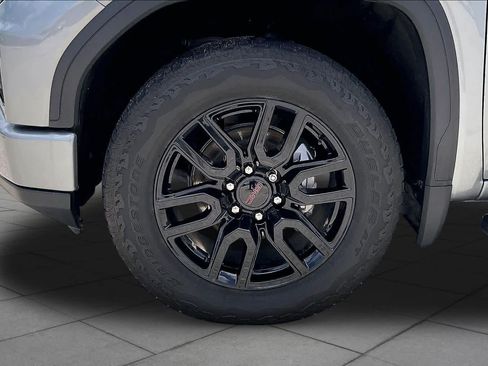 Used 2024 GMC Sierra 1500 Elevation w/ Elevation Premium Package AWD/4WD image 11