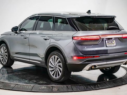 Used 2023 Lincoln Corsair Reserve image 2