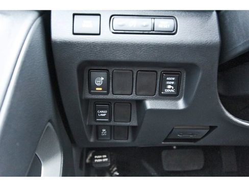Used 2025 Nissan Frontier SV w/ SV Convenience Package RWD image 23