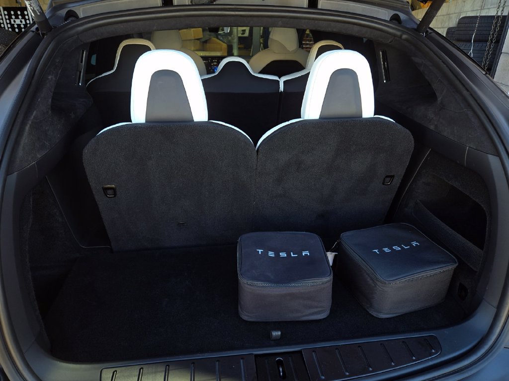 Used 2023 Tesla Model X AWD/4WD image 26
