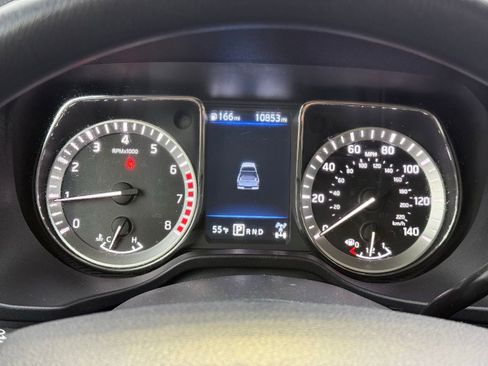 Used 2019 Nissan Titan S AWD/4WD image 27