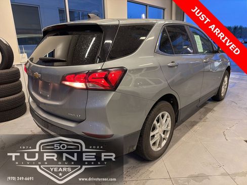 Used 2024 Chevrolet Equinox LT image 2