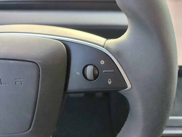 Used 2026 Tesla Model Y 2WD image 17
