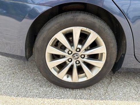 Used 2016 Toyota Camry XLE FWD image 31