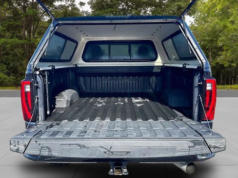 Used 2024 GMC Sierra 2500 Denali w/ Denali Reserve Package image 7