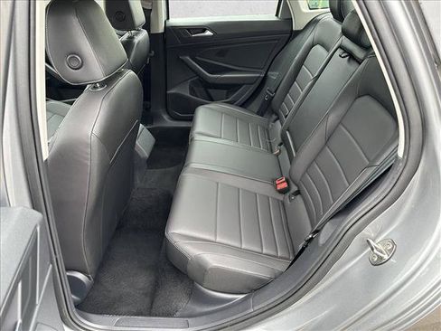 Used 2024 Volkswagen Jetta SE FWD image 14
