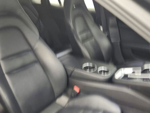 Used 2018 Porsche Panamera 4 AWD/4WD image 44