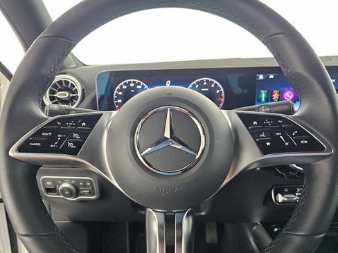 Used 2026 Mercedes-Benz GLA 250 image 22