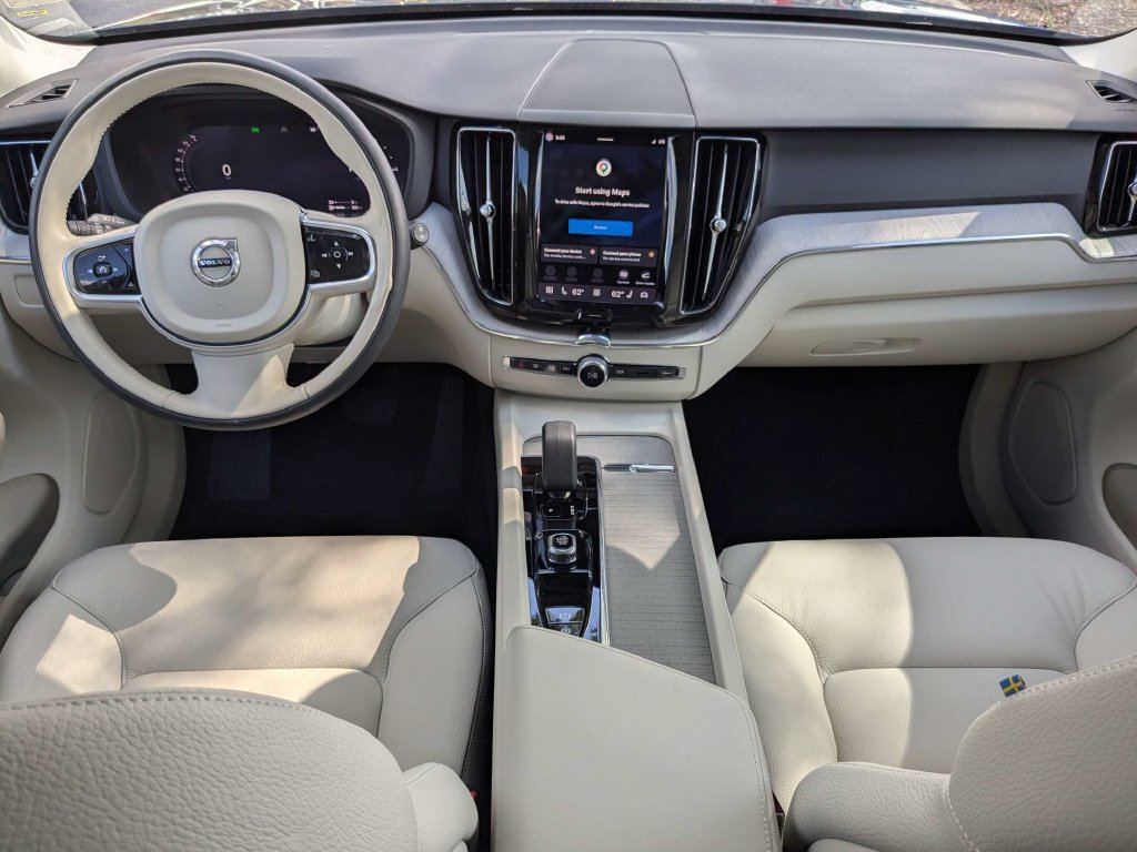 Used 2024 Volvo XC60 T8 Plus w/ Protection Package Premier AWD/4WD image 18