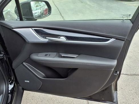 New 2025 Cadillac XT5 Premium Luxury image 25